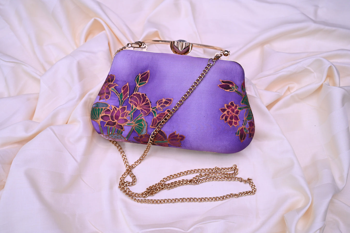 Intricate Floral Design Purse